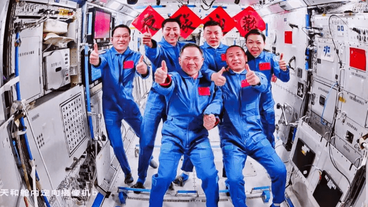 中国航天员完成第8次“太空会师”