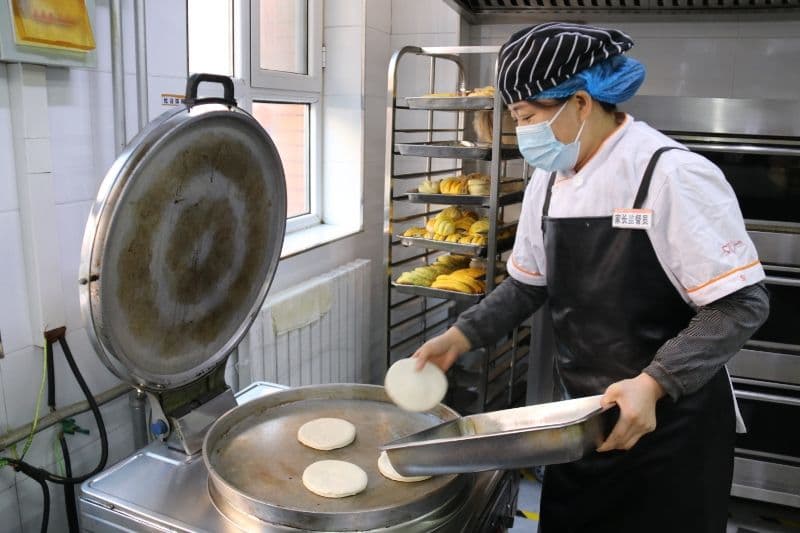 宁夏吴忠：“妈妈后厨”机制解锁家校共育新场景