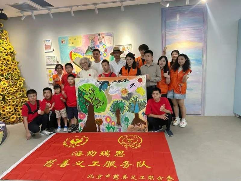 双向奔赴：被艺术家收藏的，不只是画，更是童心